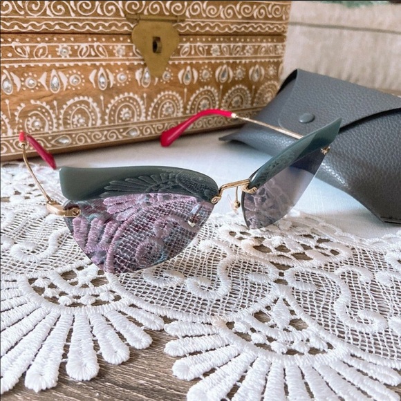 Miu Miu Cat Eye Style Purple Mirrored Lens Sunnies - Picture 3 of 12